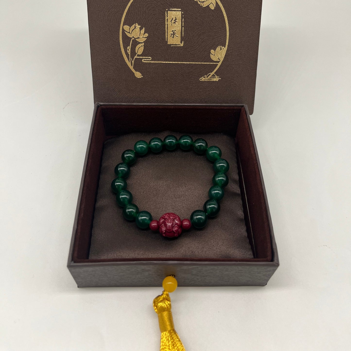 Feng Shui Wood Element Bracelet · Green Agate for Growth & Harmony